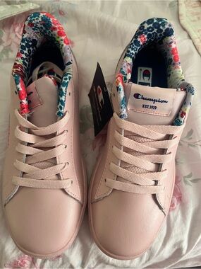 Champion Pink Low-Top Sneakers with Floral Collar